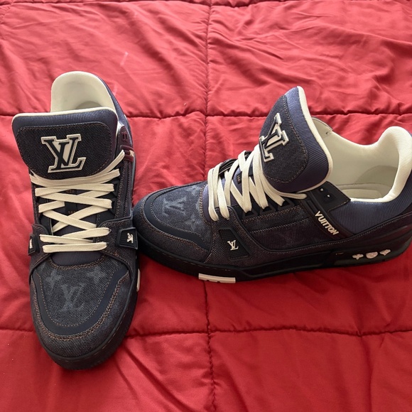 LV Men’s Trainer Sneakers - Picture 1 of 1